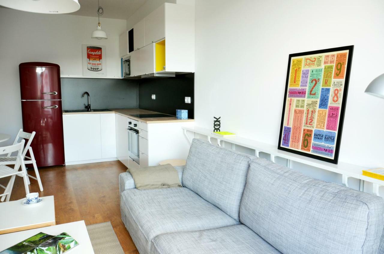 Brand New Apartment. Parking Spot Included! 布拉迪斯拉发 外观 照片