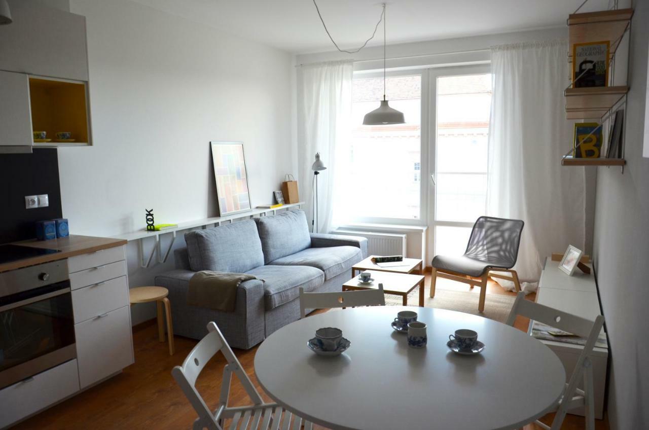 Brand New Apartment. Parking Spot Included! 布拉迪斯拉发 外观 照片